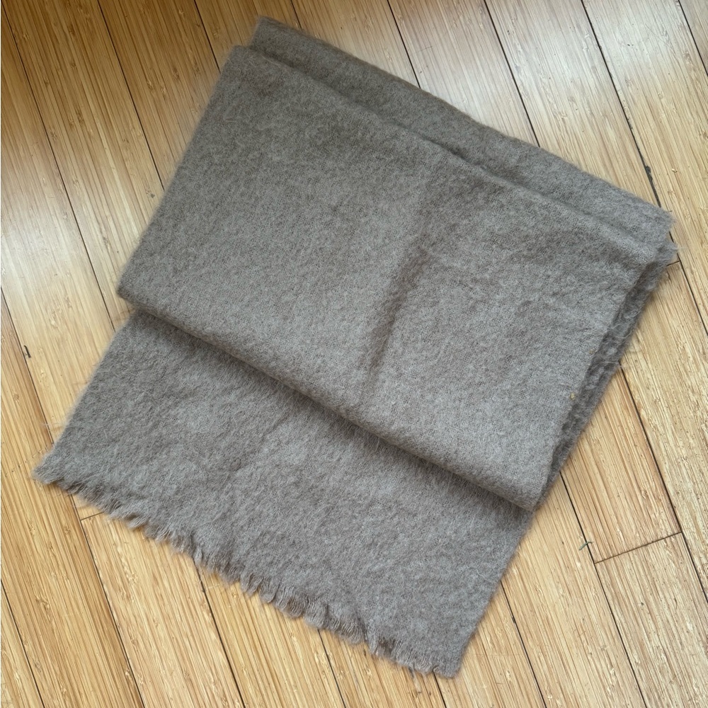 Beige Wool Zara Scarf